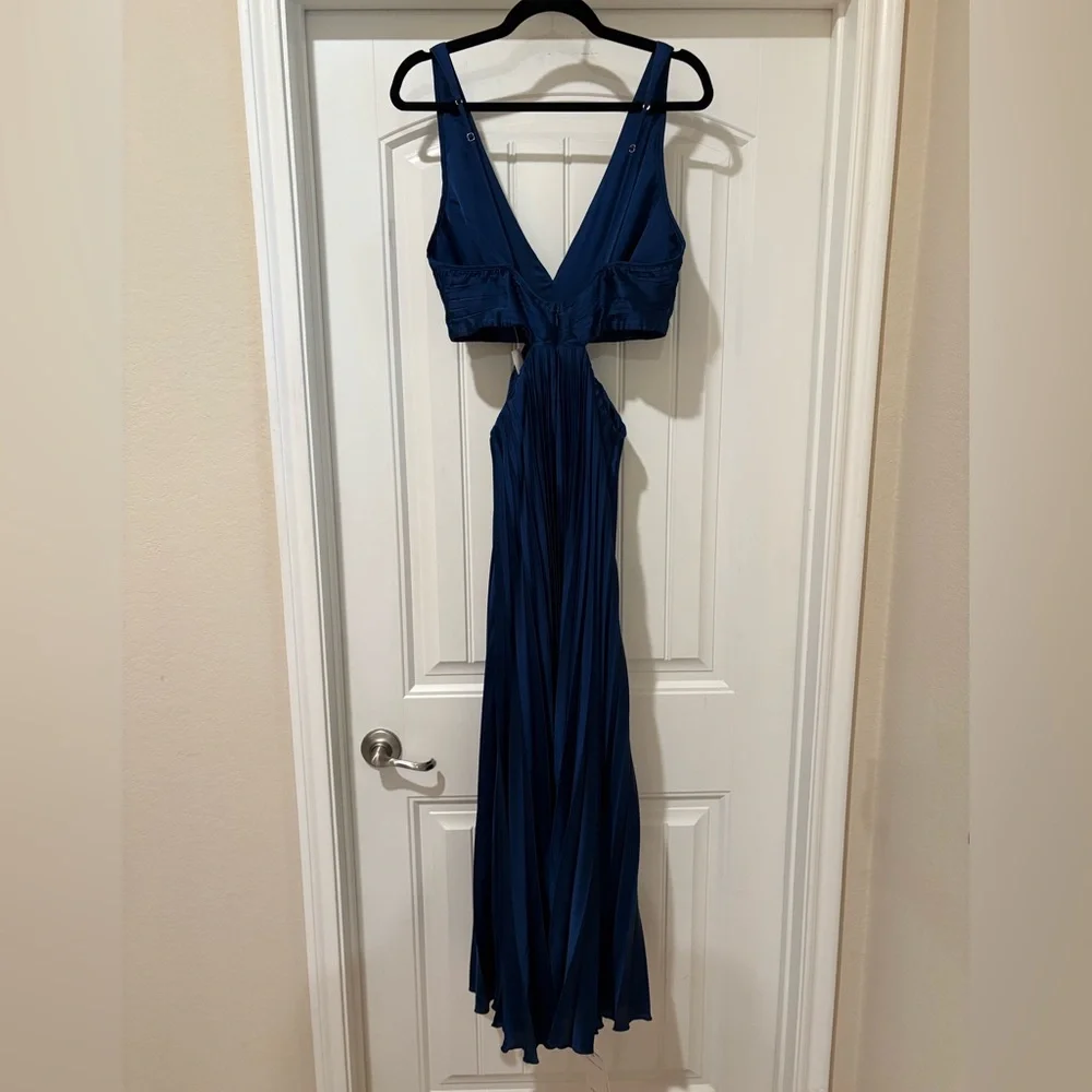Abercrombie & Fitch Giselle Satin Pleated Cutout Maxi Dress Navy Medium Tall NWT